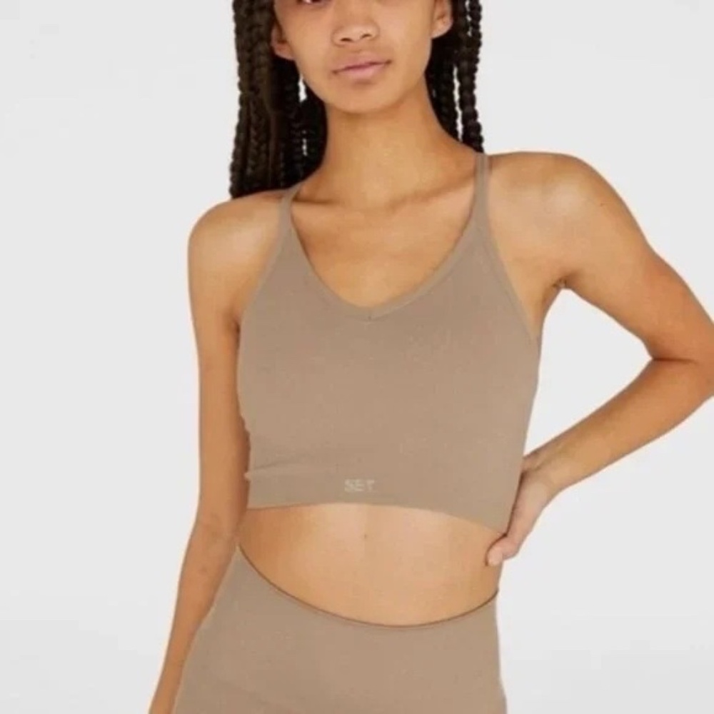SET Active Sculptflex Ribbed V Neck Tank Bra Tan Sand